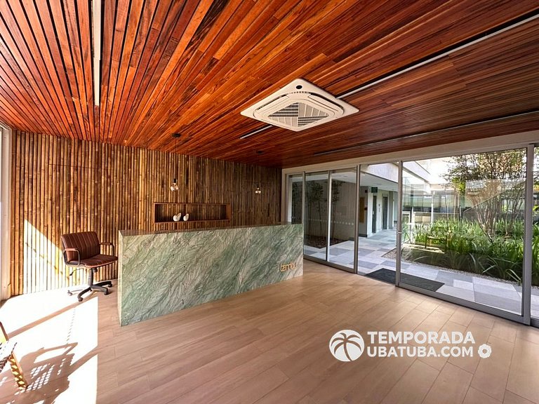 BAM209 – Apartamento frente mar com 2 dormitórios. Condomíni